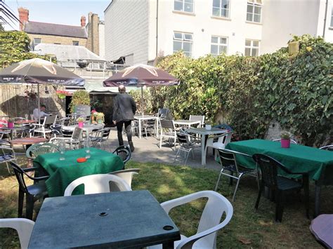 donnybrook pubs|The Morehampton